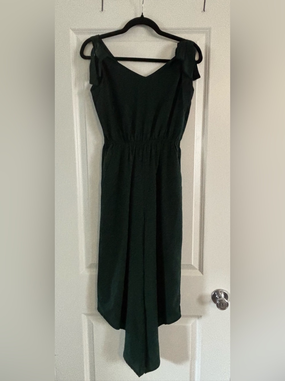 Elegant emerald Green Jumpsuit with Tie-Strap Shoulders